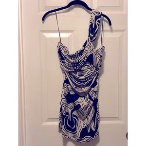 Like New. One Shoulder Island Tank